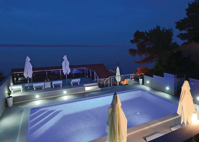 Two-bedroom In Prigradica